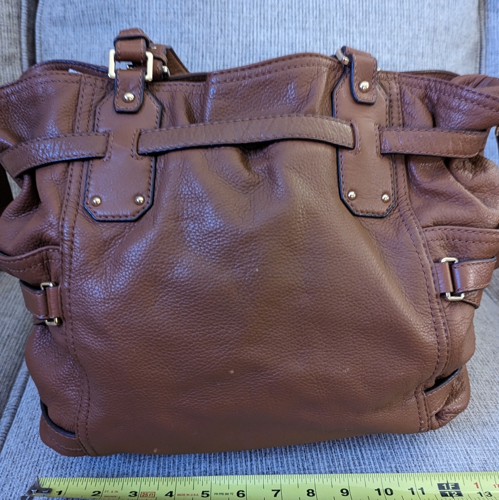Michael Kors Tan Leather Gansevoort Tote Bag - Picture 2 of 13